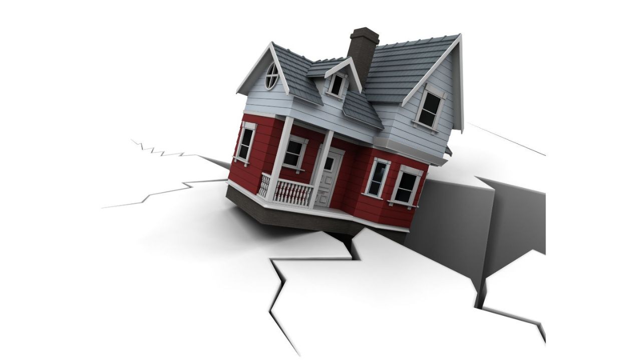 What Happens to My Mortgage if the Housing Market Crashes